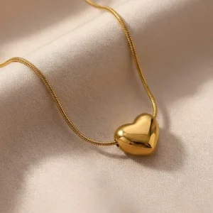 Minimalist Heart Pendant Necklace